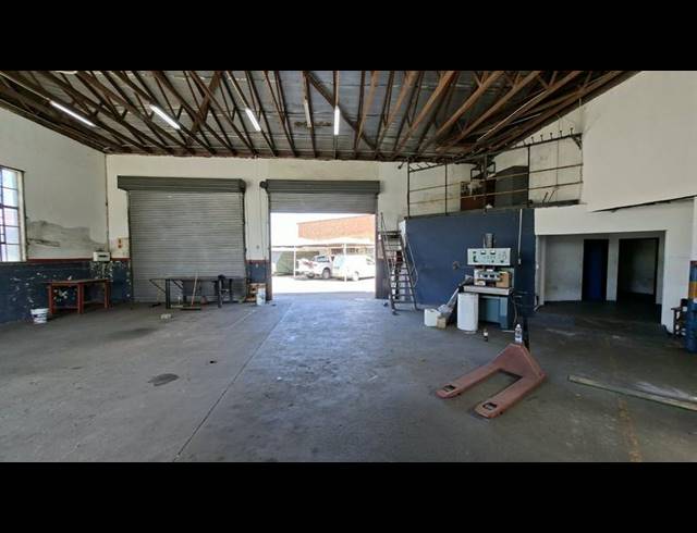 BUSINESS PROPERTY TO RENT IN ALTON